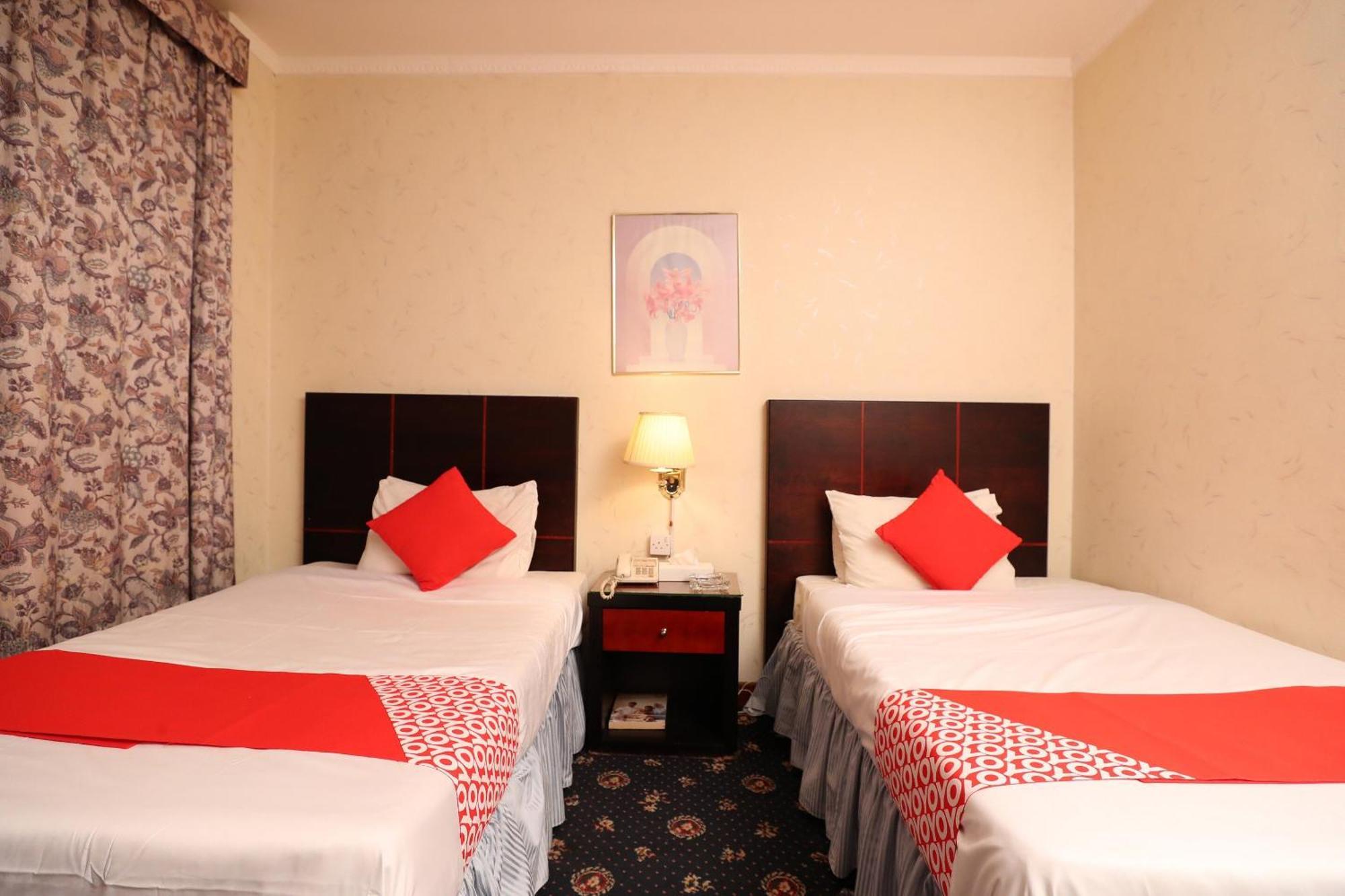 Oyo 112 Semiramis Hotel Manama Extérieur photo