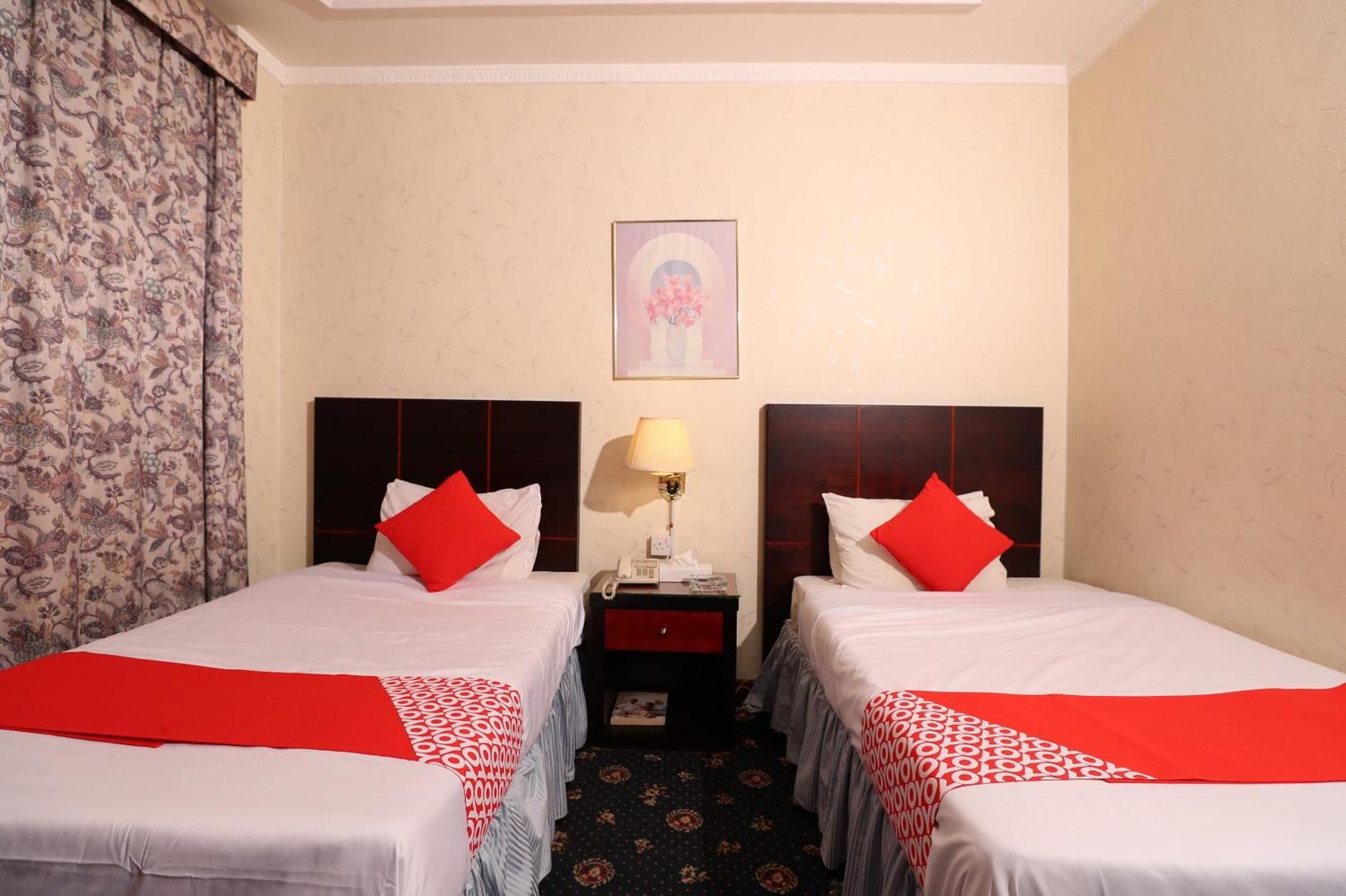 Oyo 112 Semiramis Hotel Manama Extérieur photo