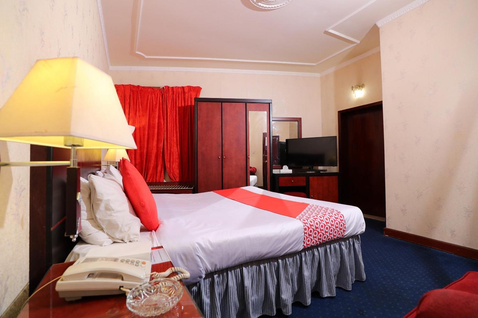 Oyo 112 Semiramis Hotel Manama Extérieur photo